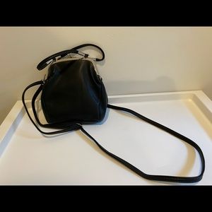 Urban Outfitter Vintage Shell Handbag